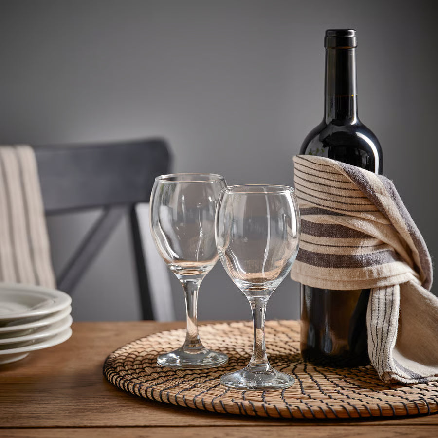 Wine glass, clear glass, 25 cl (8 oz)